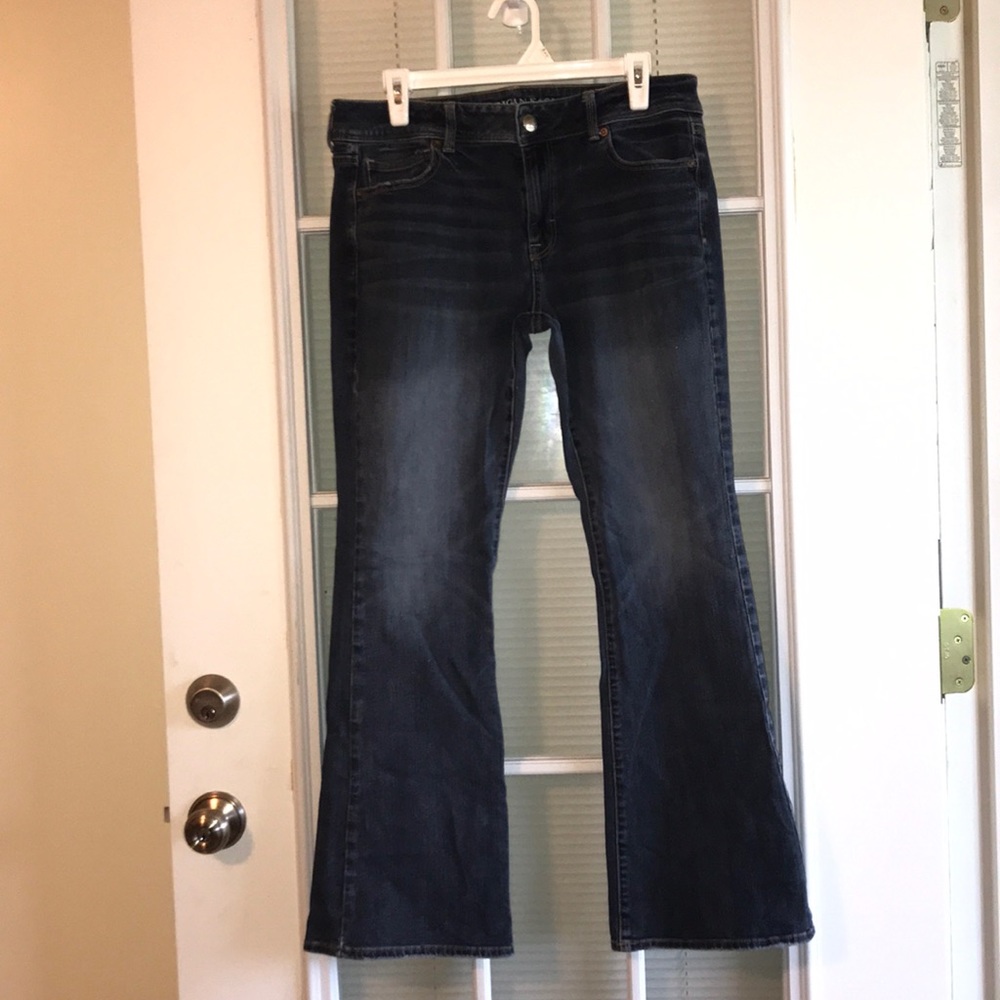 Kick boot cut. Regular length.